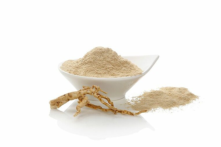 Ginseng root and powder. Ginseng root and powder.