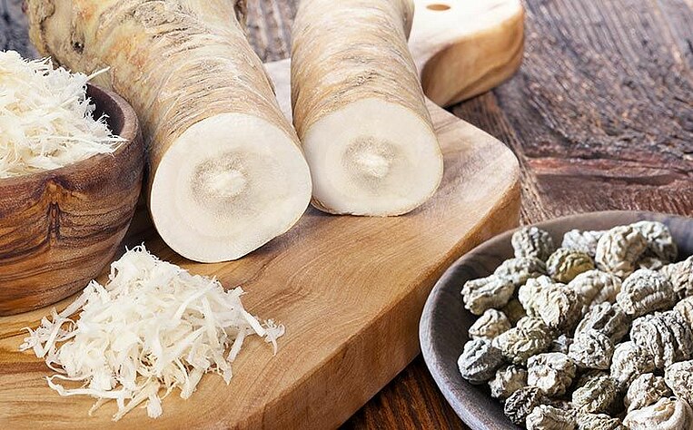 Rafano grattugiato e intero Rafano grattugiato e intero