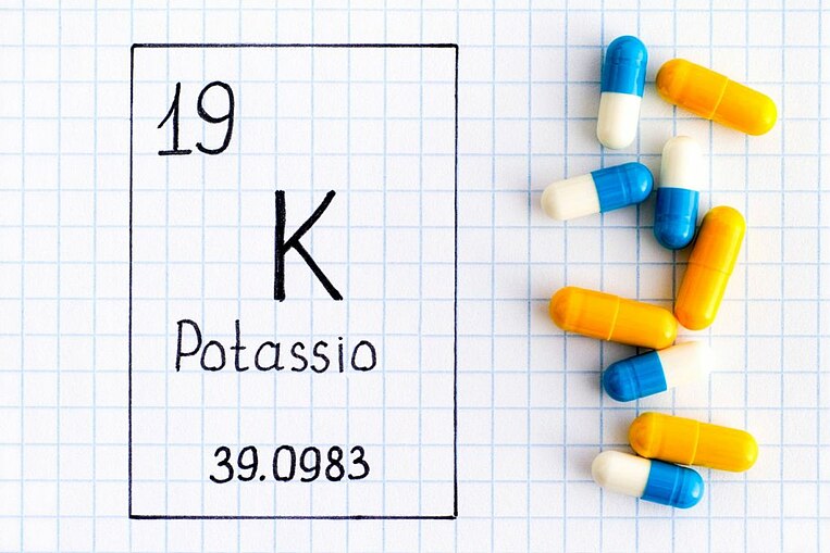 Simbolo e numero del potassio nella tavola periodica Simbolo e numero del potassio nella tavola periodica