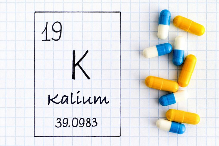 Das Zeichen und die Nummer für Kalium im Periodensystem Das Zeichen und die Nummer für Kalium im Periodensystem
