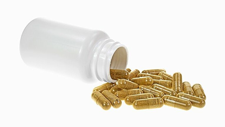 Capsule versate da un barattolo Capsule versate da un barattolo