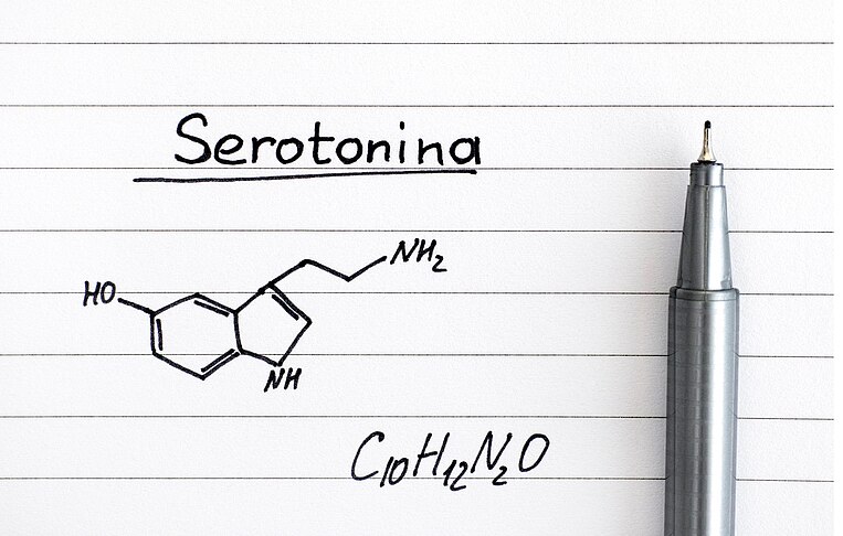 Formula chimica della serotonina Formula chimica della serotonina